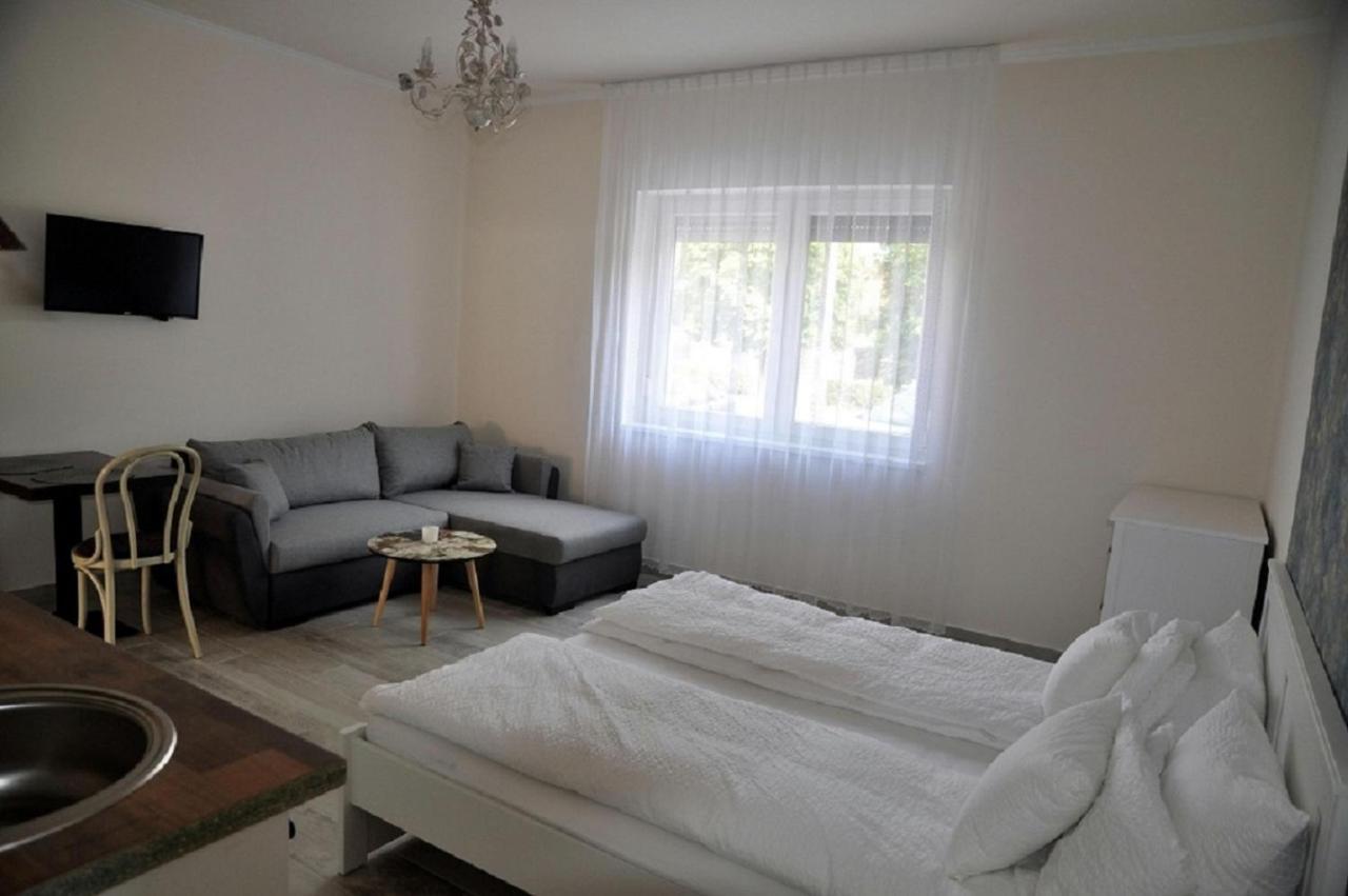 River Apartment Makó Dış mekan fotoğraf